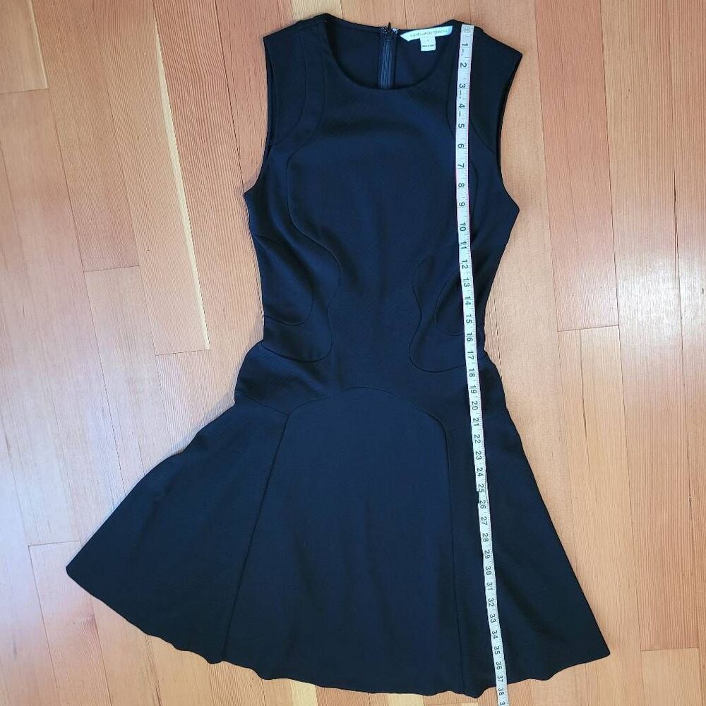 Diane Von Furstenberg black knee length‎ dress structured geometric futuristic - Picture 11 of 15